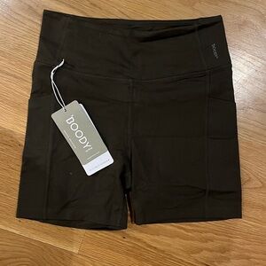 Boody Motivate 5” High Waist Short, Dark Olive size M